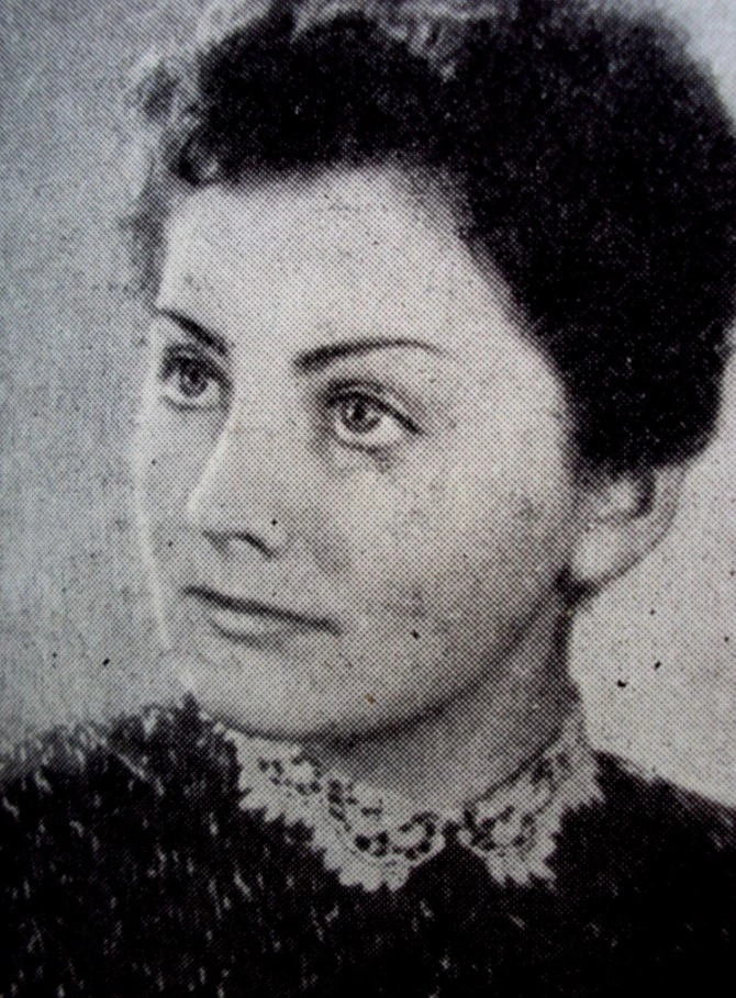 Юнона Карева в молодости Юнона Карева в молодости