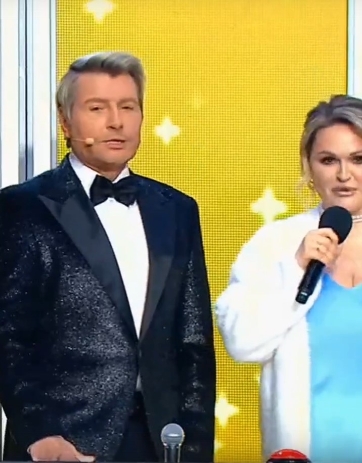 Николай Басков и эксперт «сотни» шоу «Ну-ка, все вместе!» Таисия Курбатова