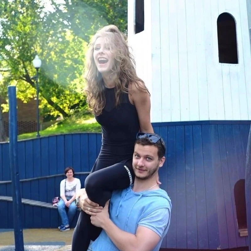 Лиза Арзамасова и Филипп Бледный