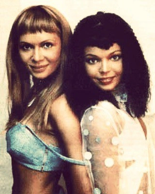 Солистка дуэта «Карамель» Люся Кобевко Солистка дуэта «Карамель» Люся Кобевко