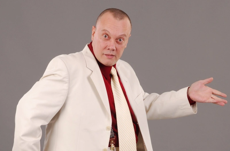 Звезда "Маски-шоу" Владимир Комаров умер в 62 года