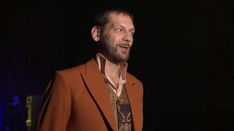 Дмитрий Щербина в спектакле «БАДЕН BADEN»