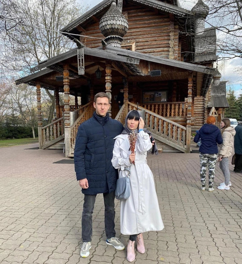 Нелли Ермолаева и Кирилл Андреев Нелли Ермолаева и Кирилл Андреев