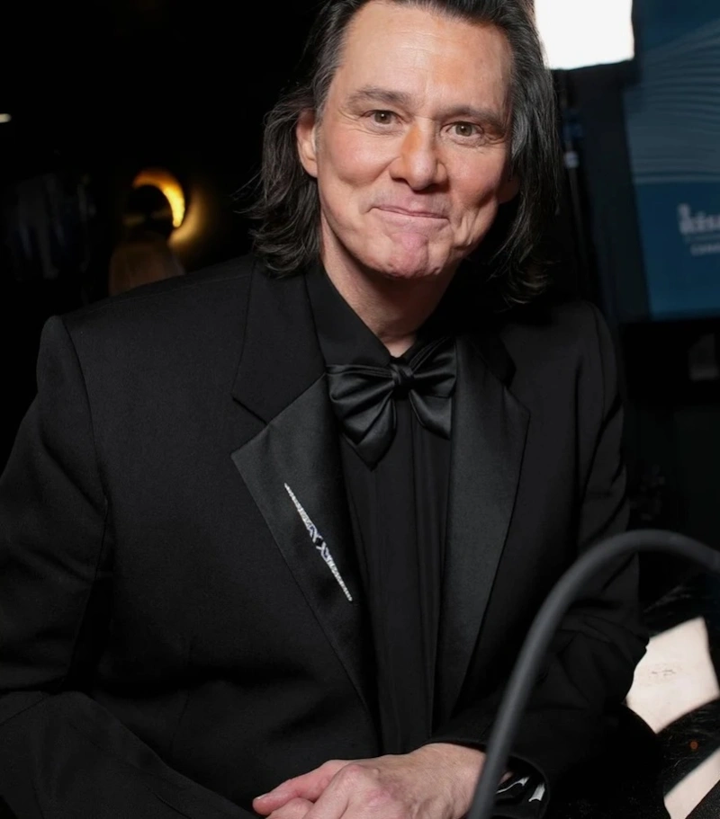 Алексис Стоун в образе Джима Керри 