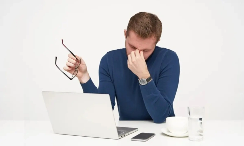 Зрение под давлением экранов: как защитить глаза