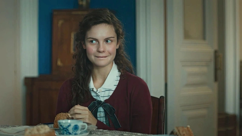 Дарья Алыпова в сериале «Трудные подростки»