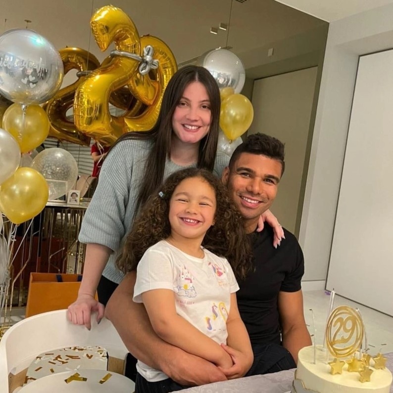 Каземиро с женой и дочерью