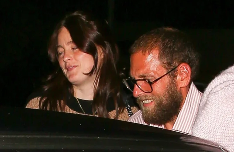 Оливия Милла и Джона Хилл начали встречаться в 2022 году