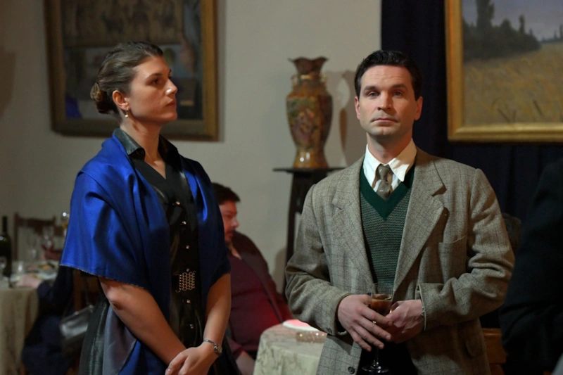 Кадр из сериала  «Шифр»