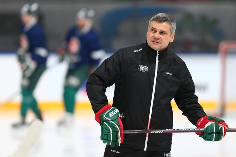 Дмитрий Квартальнов — тренер «Ак Барс»