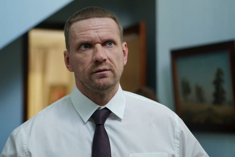 Филипп Азаров в сериале «Один за всех»