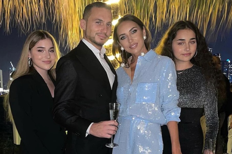 Микелла Абрамова с родителями