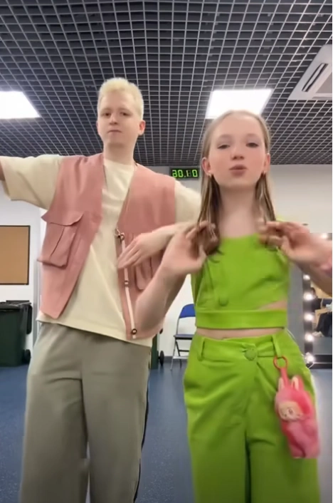 DJ DimixeR и Viki Show DJ DimixeR и Viki Show