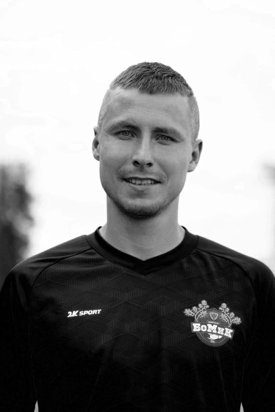 Футболист и тренер из Чебоксар Алексей Лесин Футболист и тренер из Чебоксар Алексей Лесин