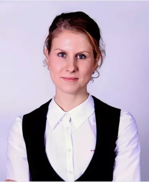 Любовь Соболь в молодости