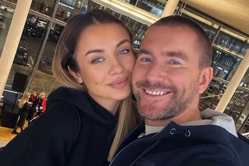 Олег Винник после авиакатастрофы женился на Анне Бакулиной