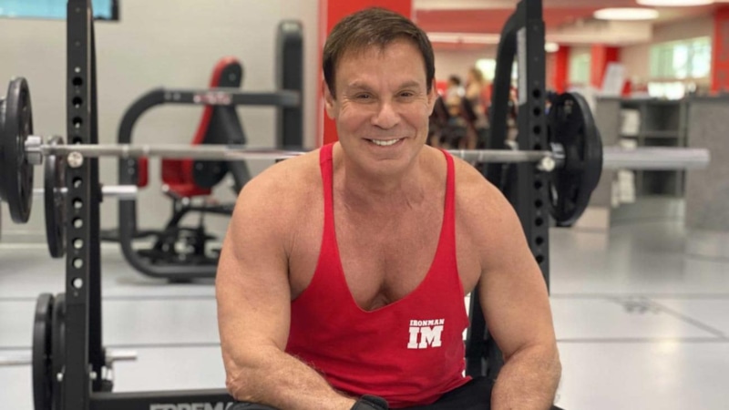 Ефим Шифрин перенес операцию