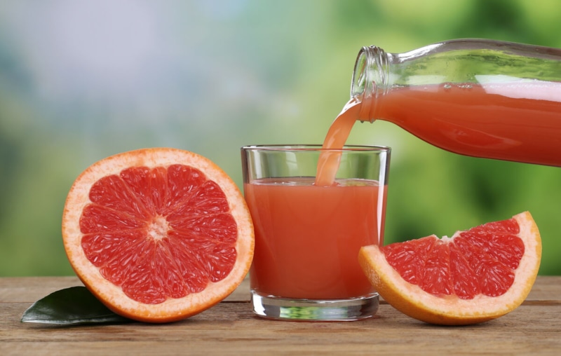 Польза с двойным дном: скрытые риски грейпфрута