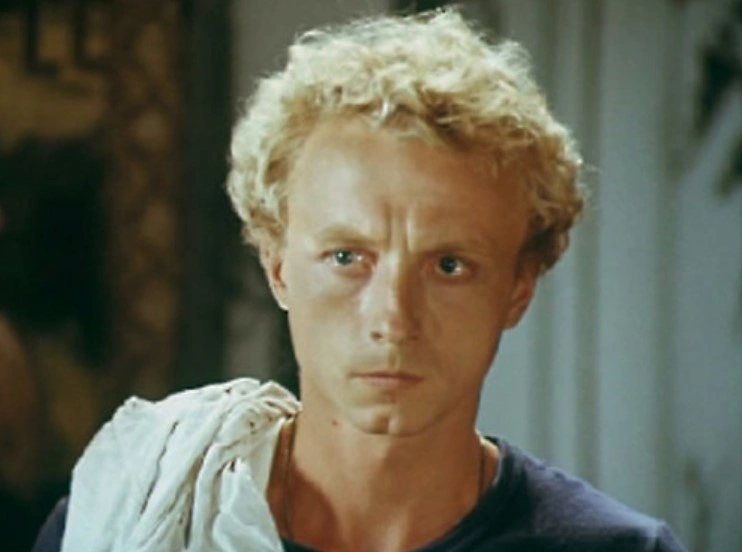 Александр Сирин в молодости