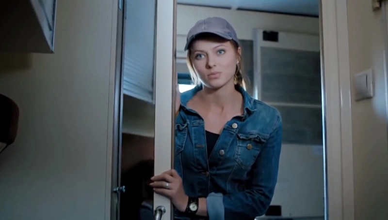 Вера Шпак в сериале «Временно недоступен»