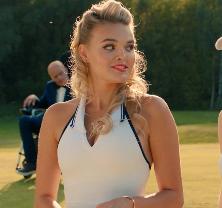 Ангелина Добророднова в фильме «Царевна-лягушка»