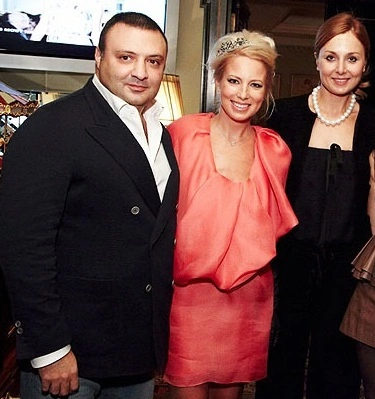 Александр Тер-Аванесов и его жена Ирина Почитаева