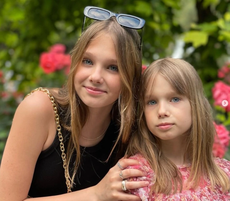 Василиса Червова и ее сестра Катя