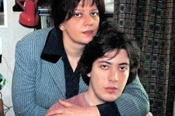 Артемий Лебедев с матерью