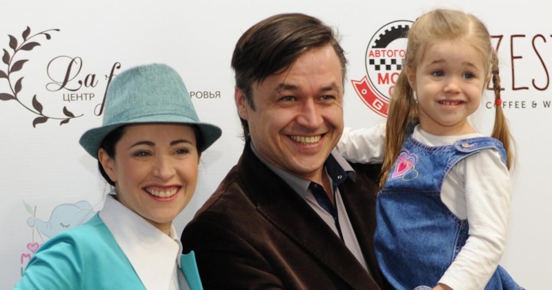 Любава Долински с родителями