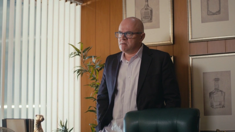 Алексей Климушкин на съемках сериала «СашаТаня»