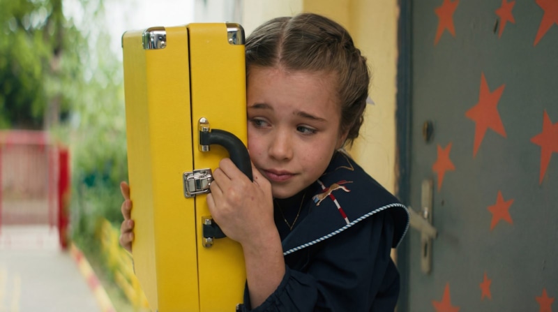 Любава Долински в фильме «Приключения желтого чемоданчика»