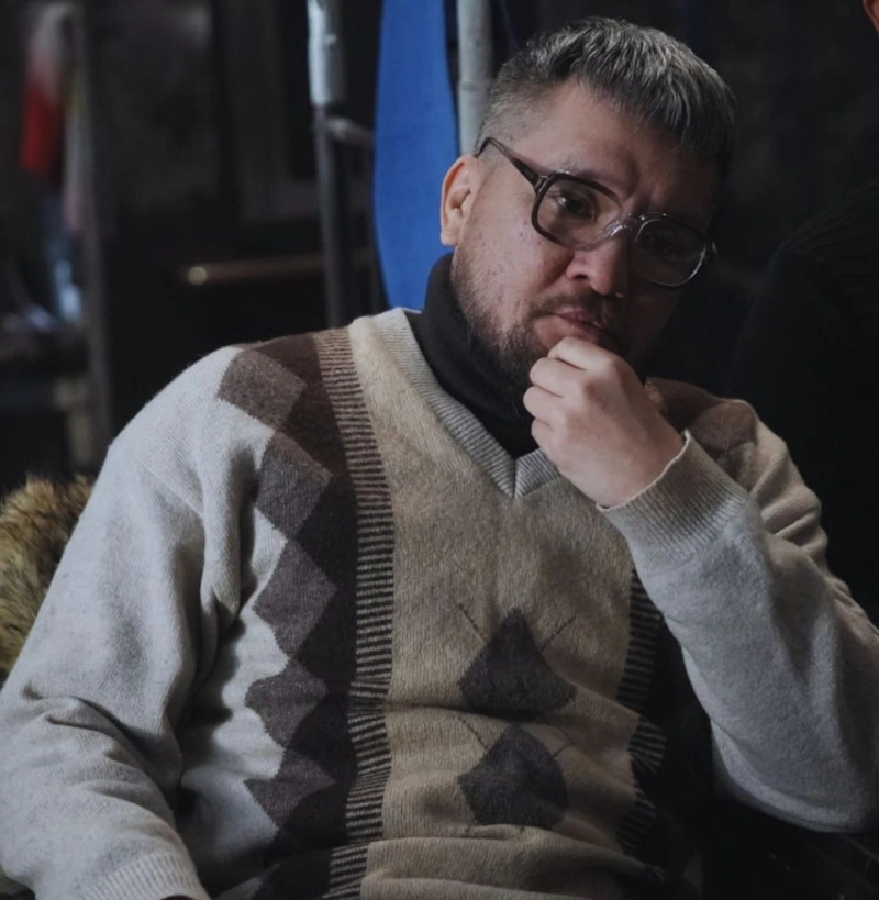 Нышанбек Жубанаев в фильме «Черный двор в кино»