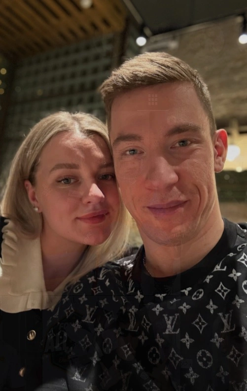 Дамир Шарипзянов с женой