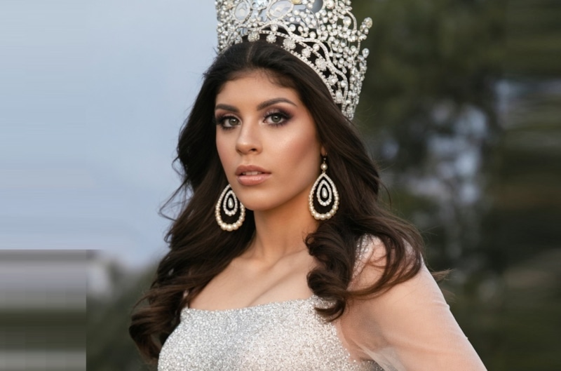 Королеву красоты Каролину Флорес расстреляли в Мехико