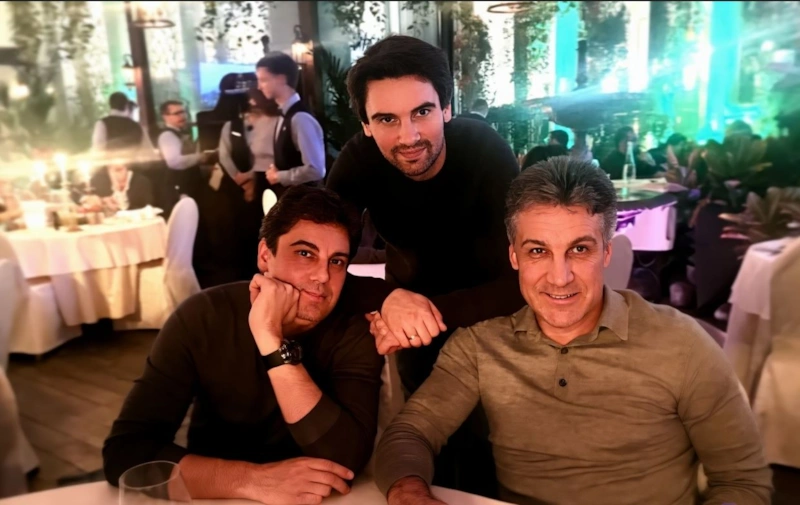 Алексей Пиманов с сыновьями Денисом и Артемом