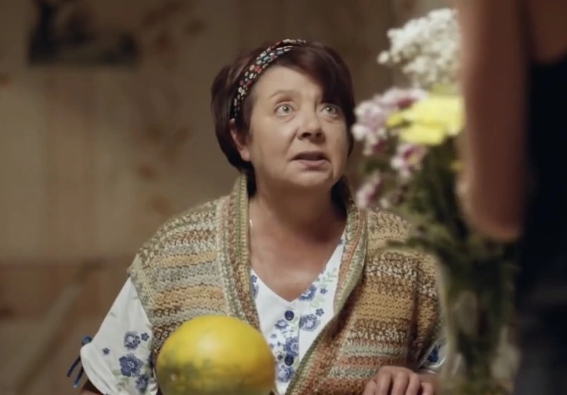 Елена Михеева в сериале «Временно недоступен»