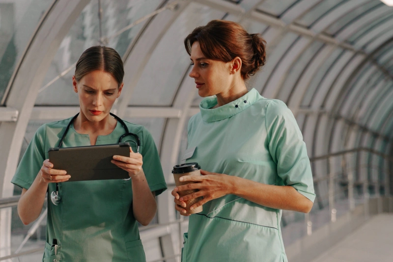 Кадр из сериала «Теплый ветер с севера»