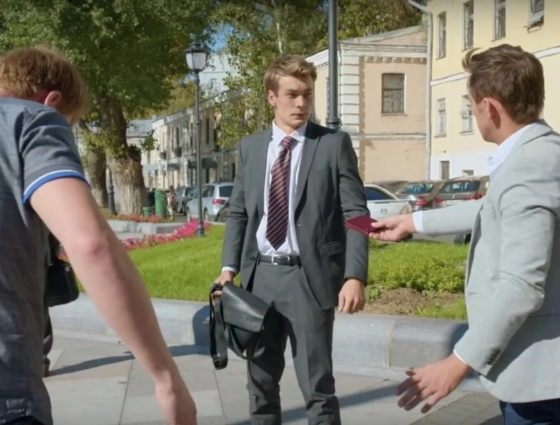 Кирилл Кузнецов в сериале «Кухня» / кадр из сериала
