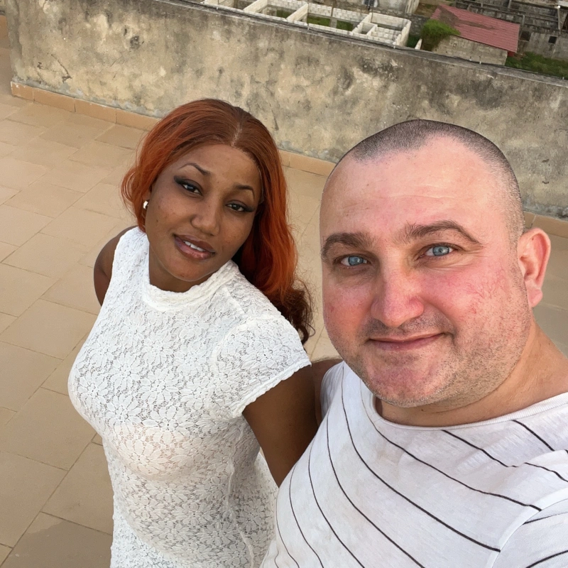 Андрей Багно с женой-африканкой