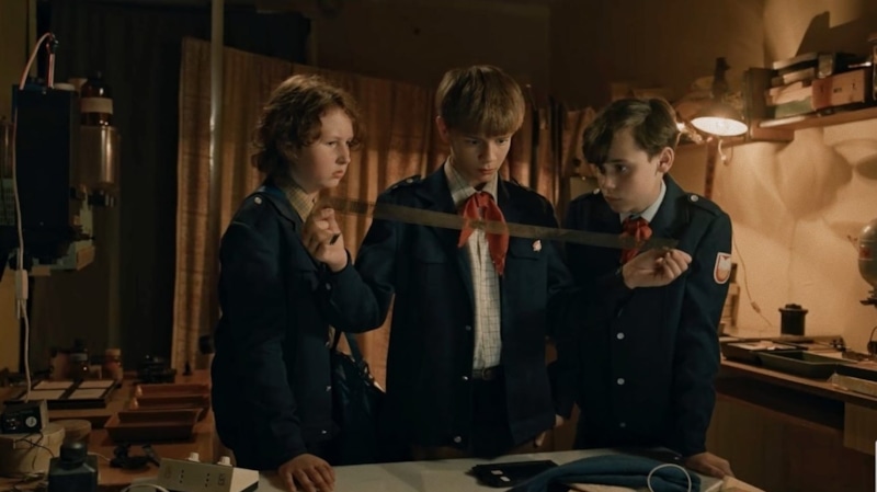 Георгий Пытьев (справа) в сериале «Радар»