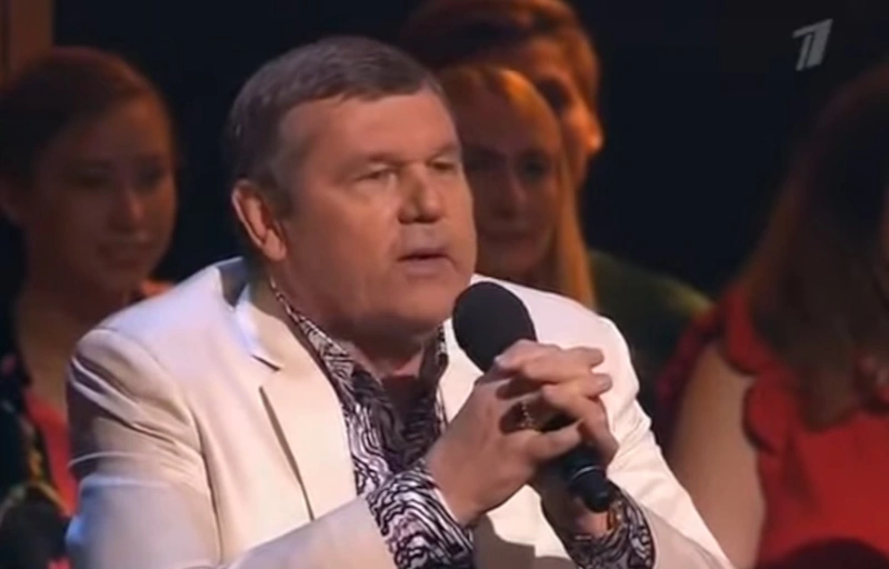 Александр Новиков в шоу «Три аккорда»