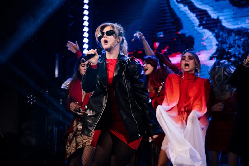 Аня Покров на сцене