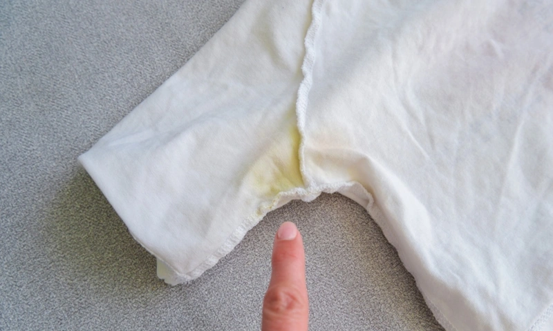 Чистая ткань: борьба с желтизной