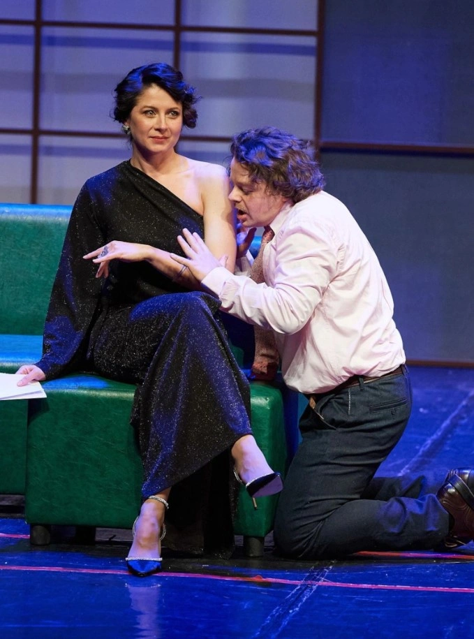 Екатерина Иванова в спектакле «Взрослые игры»