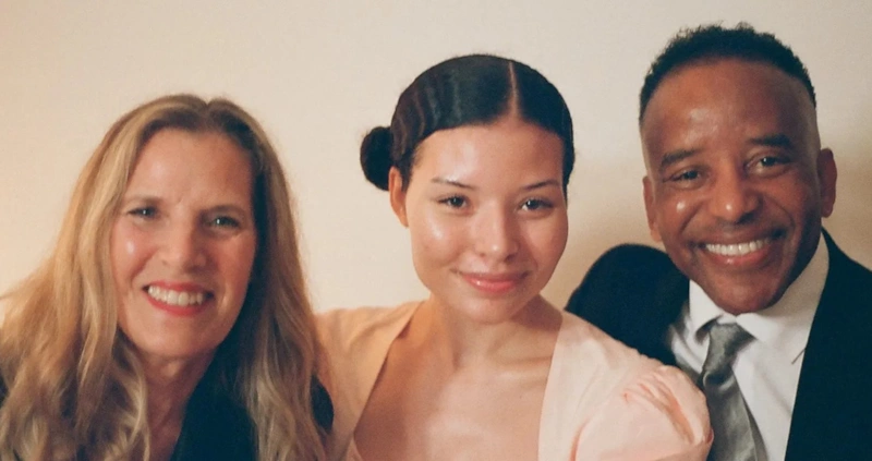 Чейз Инфинити и ее родители