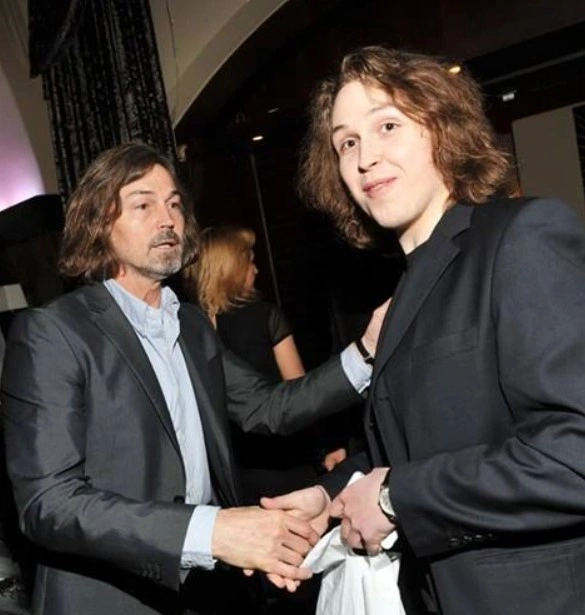 Никас Сафронов и его сын Лука Затравкин