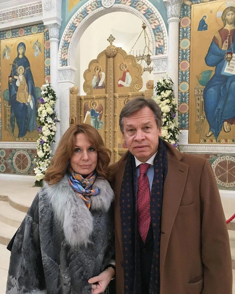 Алексей Пушков с женой
