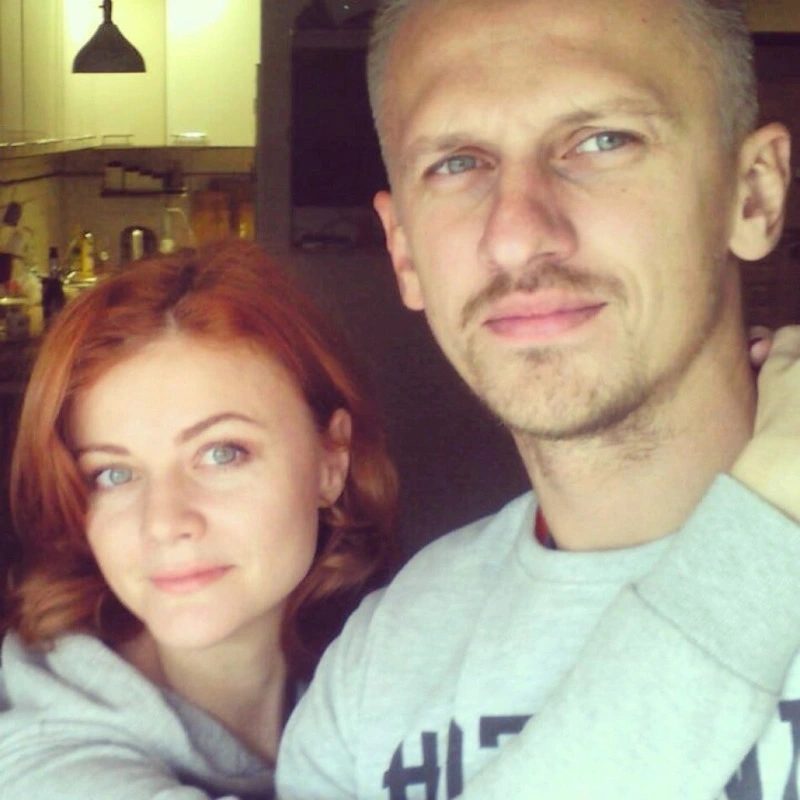 Александр Смол с женой
