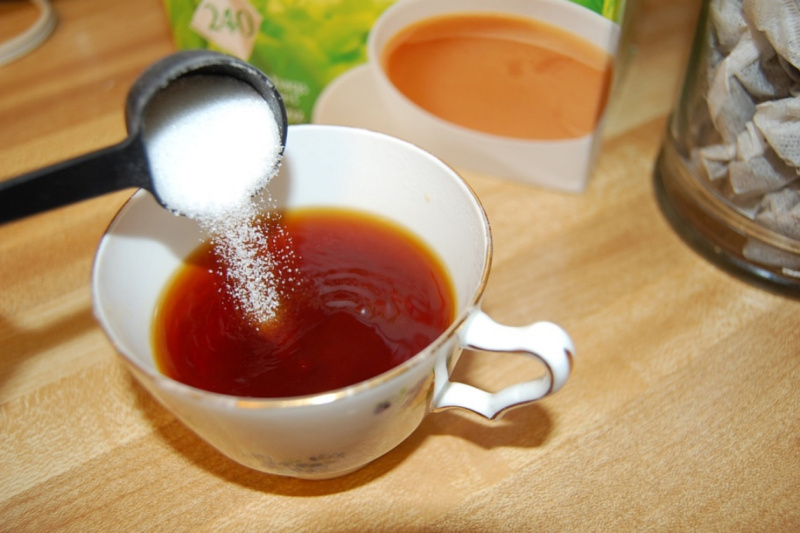 Простая добавка делает дешевый чай насыщеннее и ароматнее