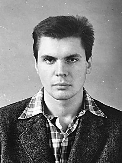 Владимир Александров в молодости